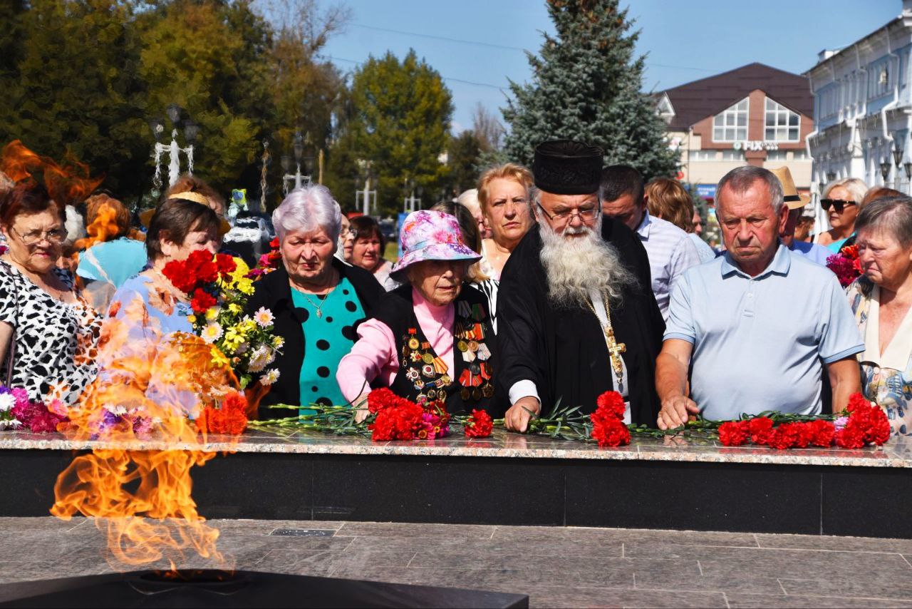 В Людинове отметили 81-ю годовщину освобождения района от немецко-фашистских захватчиков.