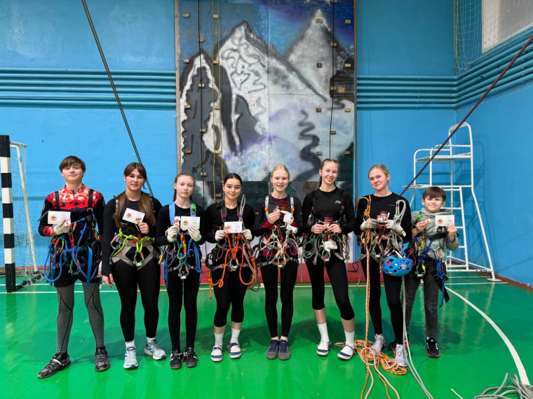 Спортсмены Людиновской спортшколы олимпийского резерва покоряют вершины ГТО. Спортсмены Людиновской спортшколы олимпийского резерва покоряют вершины ГТО.