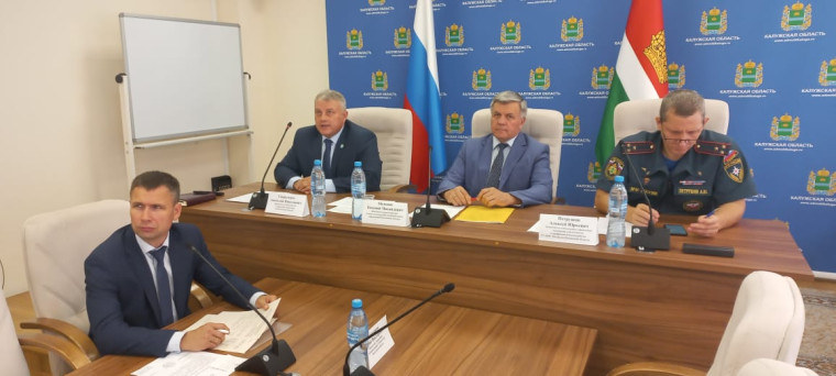 Заместитель руководителя калужского Управления выступил на заседании комитетов совета муниципальных образований области с информацией о совместной деятельности. Заместитель руководителя калужского Управления выступил на заседании комитетов совета муниципальных образований области с информацией о совместной деятельности.